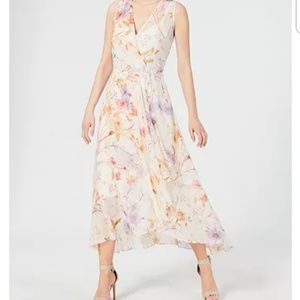CALVIN KLEIN flowy & feminine dress